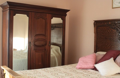 Oakley House | House, cottage, or full property rental.( see website for details)