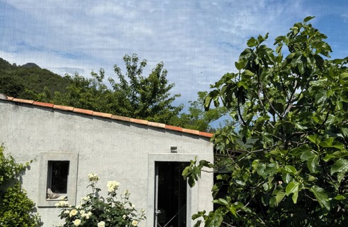Manso Villa | House near river Fango with Garden for 5 people, sea and mountains