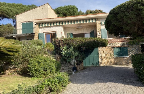 Isolella Villa | House with a beautiful view, facing the sea, confidential beach 30 metres away