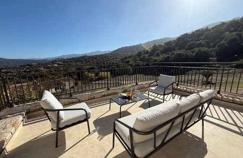Lavatoggio Villa | House with swimming pool 15 min from the beaches