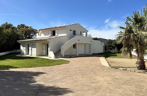 Pinarellu Villa | House with swimming pool 2/12 pers Sea and mountain view. Tennis in 500m