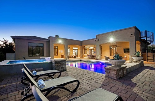 North Scottsdale House | HÓZHÓ Desert Views |Pool | Theatre | Putting Green