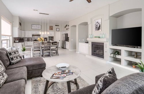 Bear Canyon House | Huge House on Lake in Gated Community