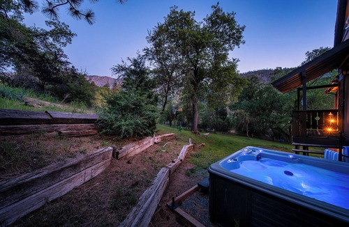 Camp Nelson Cabin | Hygge Haus Sequoia - Large Private Cabin w Views