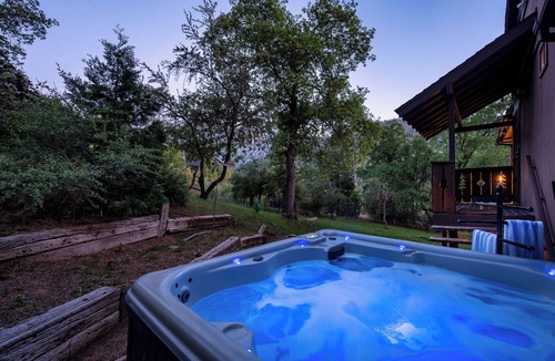 Camp Nelson Cabin | Hygge Haus Sequoia - Large Private Cabin w Views