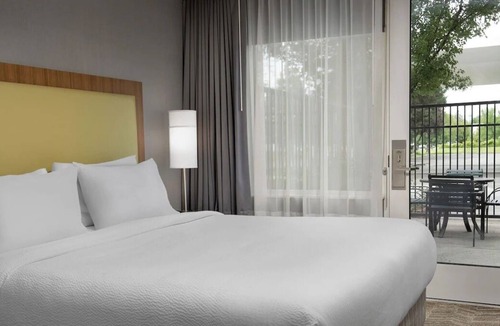 Southeast Boise House | Idaho Gem! 3 Comfortable Units, Onsite Pool, Pets Allowed, Free Breakfast