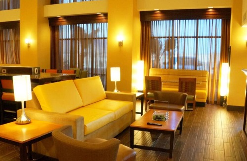 Kingman Hotel | Ideal Kingman Retreat: Free Hot Breakfast & Indoor Pool Access | Near Downtown