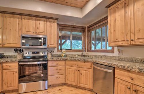 Long Valley Junction House | Idyllic Alton Escape about 37 Mi to Bryce Canyon!