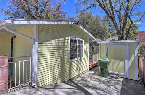 Prescott Cottage | Idyllic Prescott Cottage w/ Private Furnished Deck
