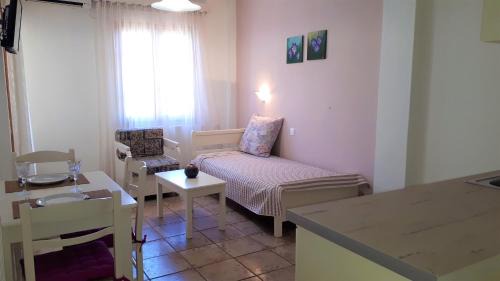 Patitiri Apartment | Ikos Studios and Apartments