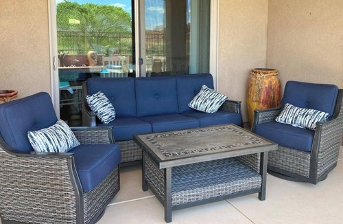 Washington House | Immaculate, Allergy Friendly, Spacious Home Overlooking The Golf Course