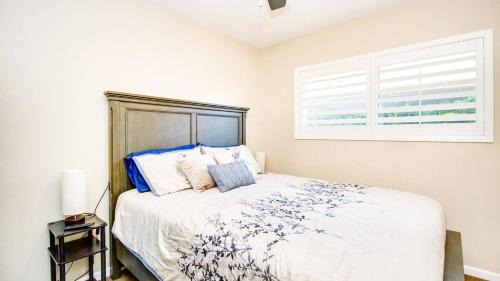Village Grove House | Immaculate Home Near Old Town Scottsdale and ASU