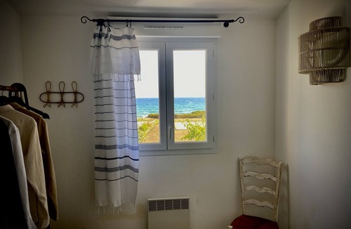 Prunete Villa | In Casetta Prunete, Villa facing the sea 80m from the beach of prunete
