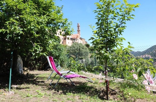Occhiatana House | In the shade of the lemon tree