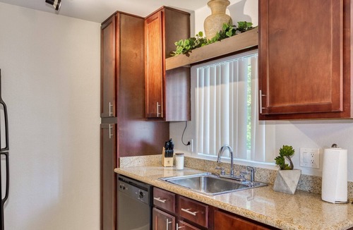 Scottsdale Estates Five Condo | Incredible Old Town Scottsdale Condo 2bd 2 ba
