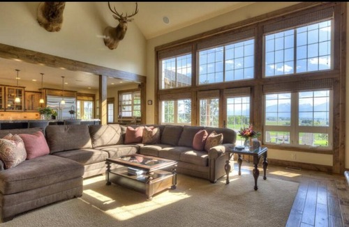 Corvallis House | Inspiring Views and Relaxing Montana Ranch Vacation!