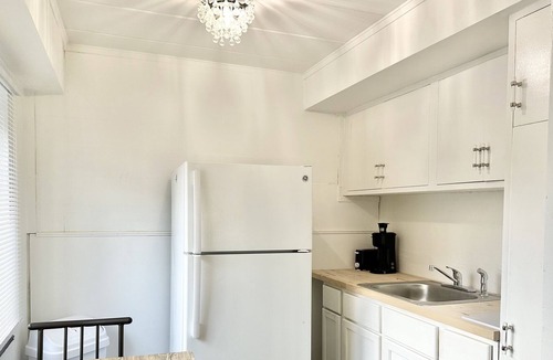 Dayton Condo | Insta-worthy Downtown Condo | King Bed | Free PRKG