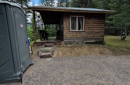 Troy Cabin | Into the Woods Cabin - Rare, Remote, Relaxing.