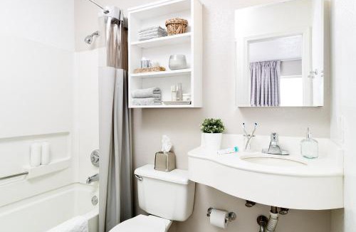 Northwest Columbus Hotel | InTown Suites Extended Stay Columbus OH - Dublin