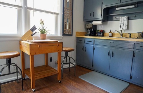 Louisville House | Iroquois Park Retreat Near Expo Center and Airport