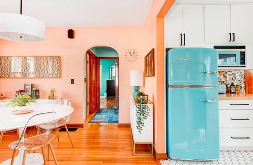Irvington House | Irvington Retro Villa - 2B/1B MCM Indy Charmer