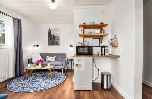 East Glacier Park Village House | Jacobson's Cottages Cabin #9