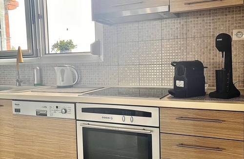Thermaikos Apartment | Jacques Boutique Studio – Relaxing Open Space with Fireplace & Outdoor BBQ