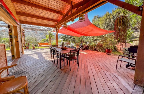 Ocana Villa | Jardin des Abeilles - Famille, Rivière, Zen - by TGB