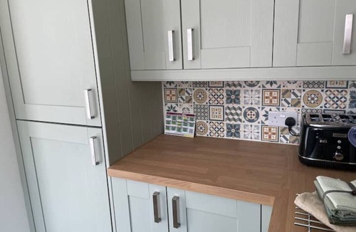 Netley House | Jasmine Cottage, a delightful 3-bedroom home