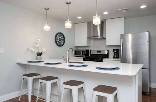 Federal Hill Apartment | Jennifer's Penthouse 2 Floors - Amazing City View!