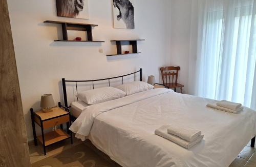 Paliouri Apartment | Jo's BNB