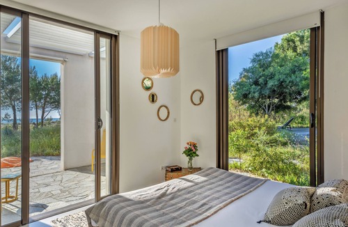 Taglio-Isolaccio House | June 1-15 Luxury Beachfront Villa With Heated Spa Pool
