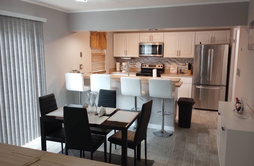 Northwest Condo | Just a 15-min drive from VA Beach Oceanfront and 20 min from Sentera Hospital.