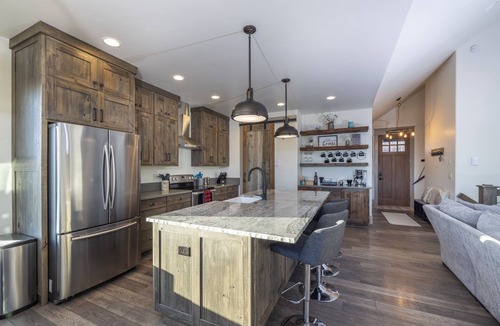 Star Valley Ranch House | KABINO: NEW! Huge Views Garage Fishing Snowmobile Trails