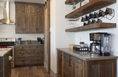 Star Valley Ranch House | KABINO: NEW! Huge Views Garage Fishing Snowmobile Trails