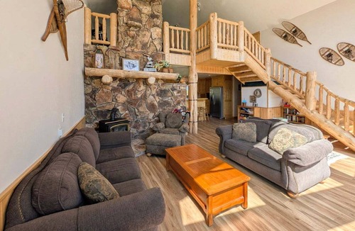 St. Anthony Cabin | KABINO: Riverfront on Henrys Fork A/C Boat Launch Foosball Pool Table Huge Yard Garage WIFI