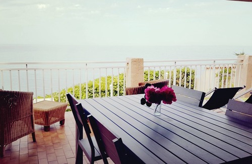 Tarcu Apartment | Kallisté – A Simple and Authentic Stay by the Sea