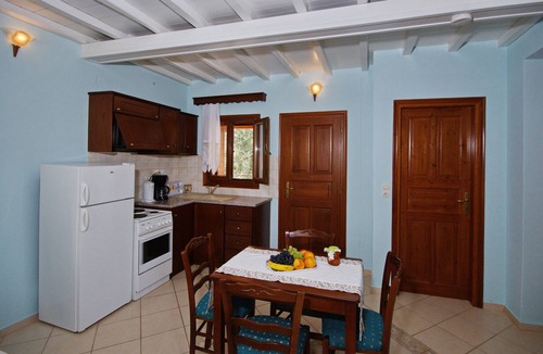Votsi Villa | Kamelia Villa 2 in Alonissos