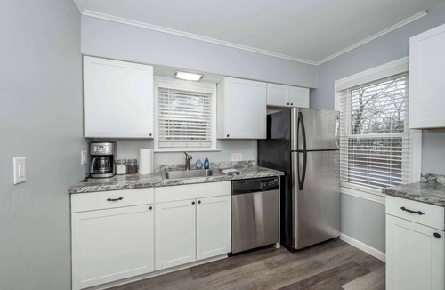 Roselawn Finance Condo | Kenwood Keys 1 – Cozy Stay for 6