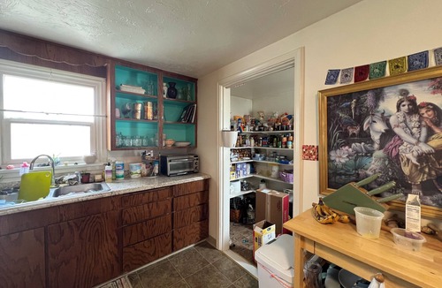 Arco House | Kid & Pet-Friendly Rainbow Cottage in the Heart of Arco
