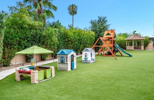 Hope House | Kids Package I Playground I Heated Pool I Spa I