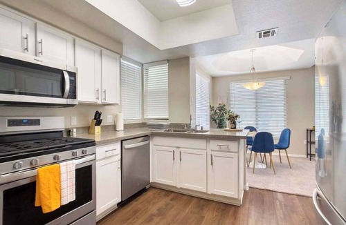 Kierland Apartment | Kierland Commons CozySuites with heated pool, gym!