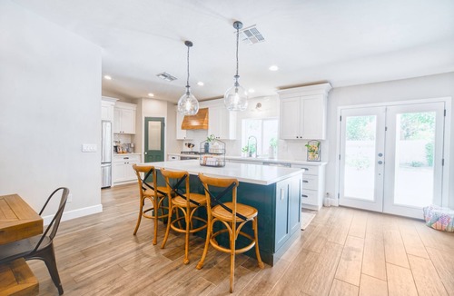 Avant House | Kierland Scottsdale w/Chef's Kitchen + Heated Pool, Arcades & Large Backyard
