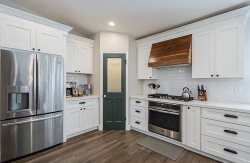 Avant House | Kierland Scottsdale w/Chef's Kitchen + Heated Pool, Arcades & Large Backyard