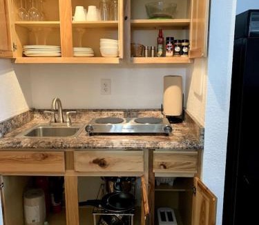Brian Head Hotel | King Bed Condo at Cedar Breaks Lodge
