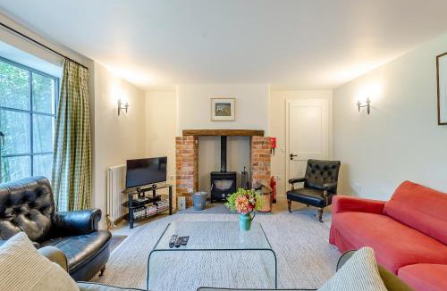 Broad Chalke House | Kings Cottage South - Uk49854