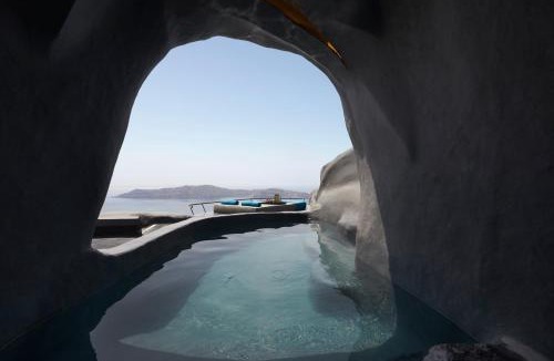 Imerovigli Hotel | Kivotos Santorini - Preferred Hotels & Resorts