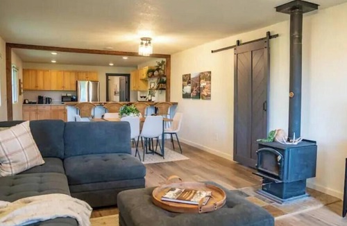 Libby House | Kootenai River Retreat Libby Montana.Mountain views and the Kootenai River.