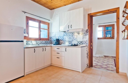 Karpathos House | Kouri Traditional House Apartment with Sea View, Private Terrace & Wi-Fi