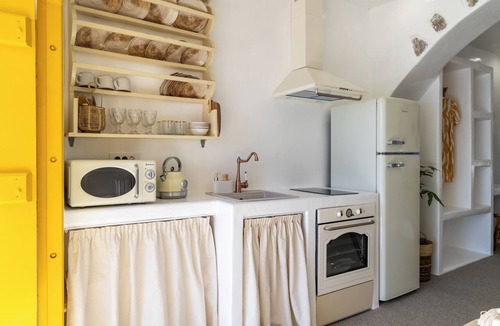 Milos Boat Rental | Ky-ma Boat House
